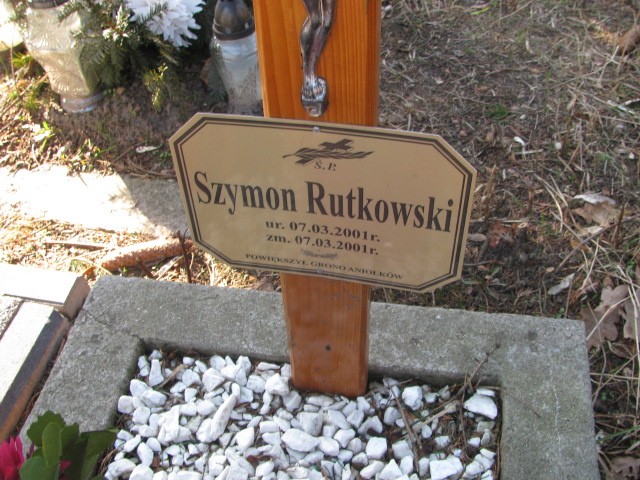 Szymon Rutkowski 2001 Żelechów - Grobonet - Wyszukiwarka osób pochowanych