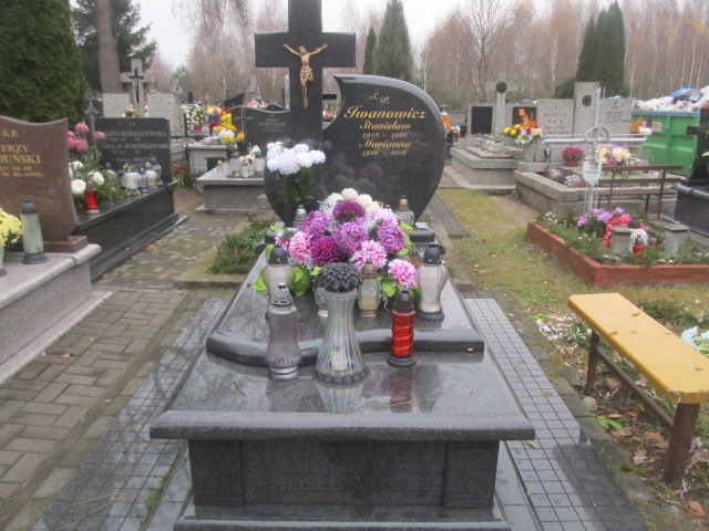 Grób Henryk Oracz